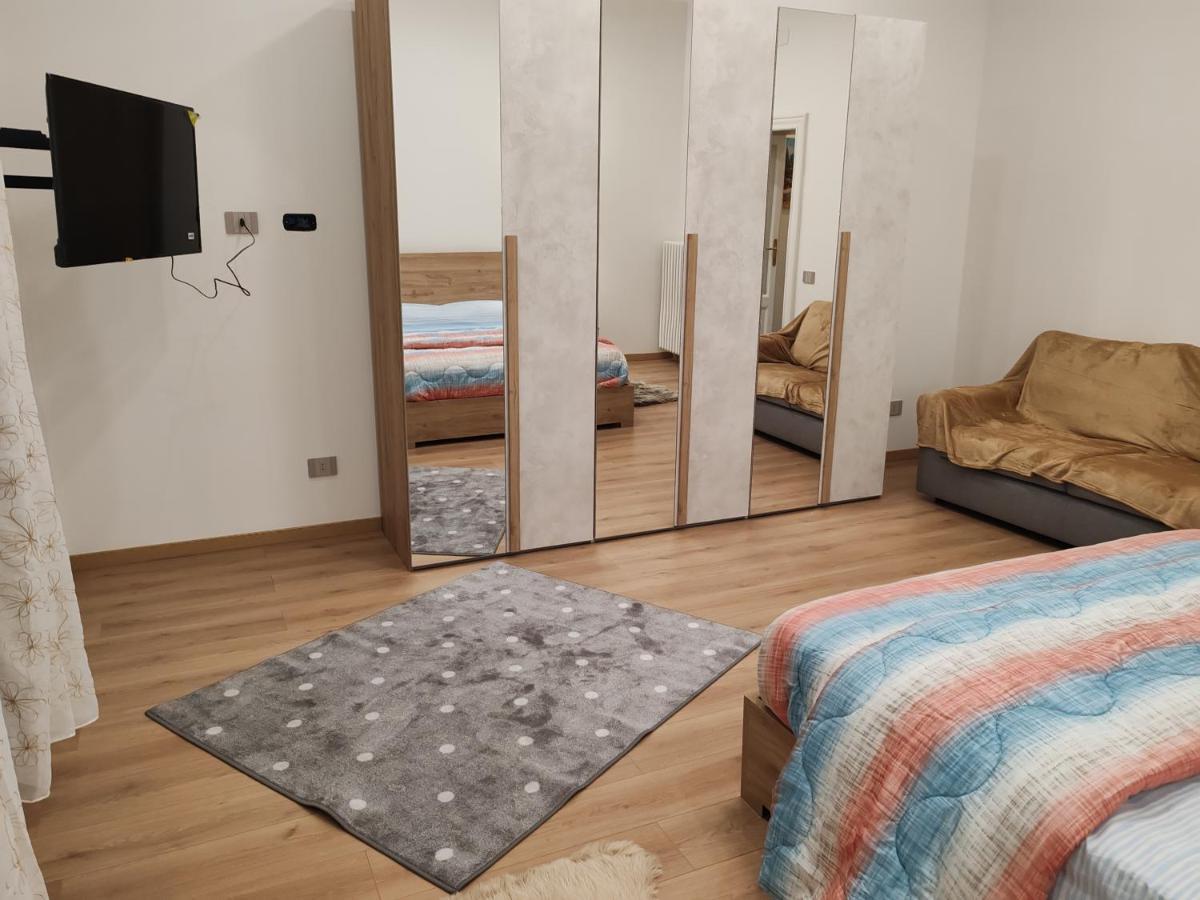 Appartamenti Lungo Fiume 506 Sesto Calende Εξωτερικό φωτογραφία
